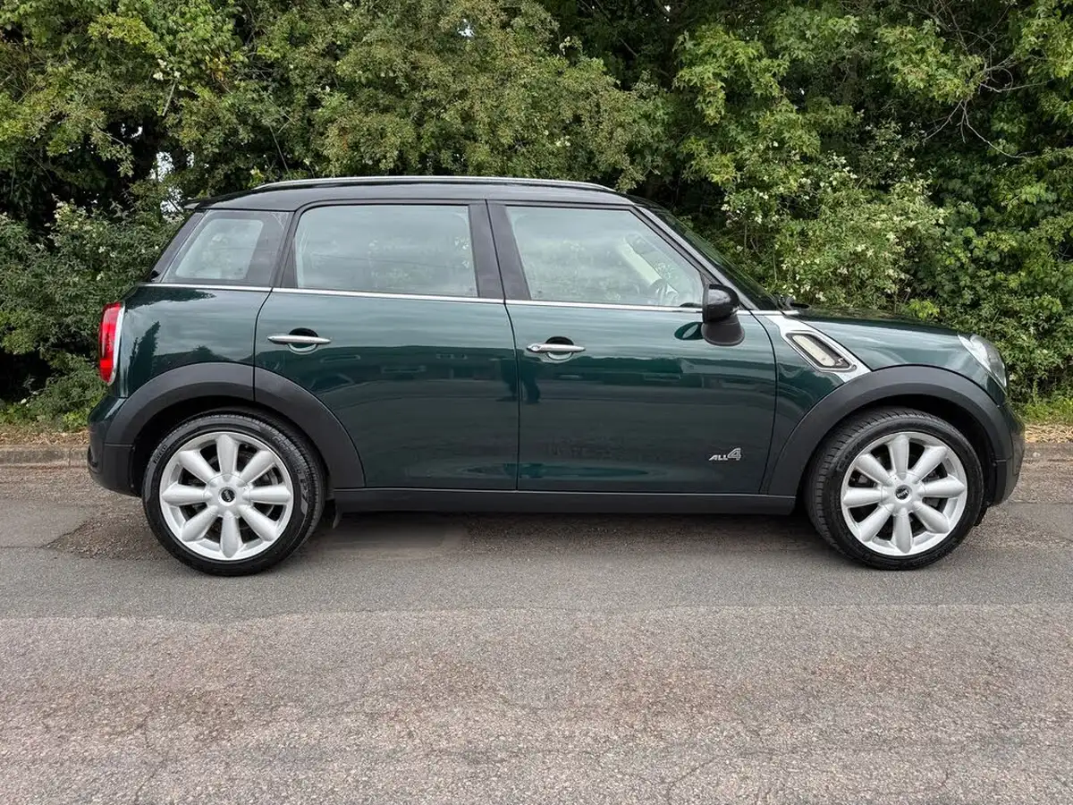 2011-mini-countryman-16-cooper-s-190bhp-all4-big-10