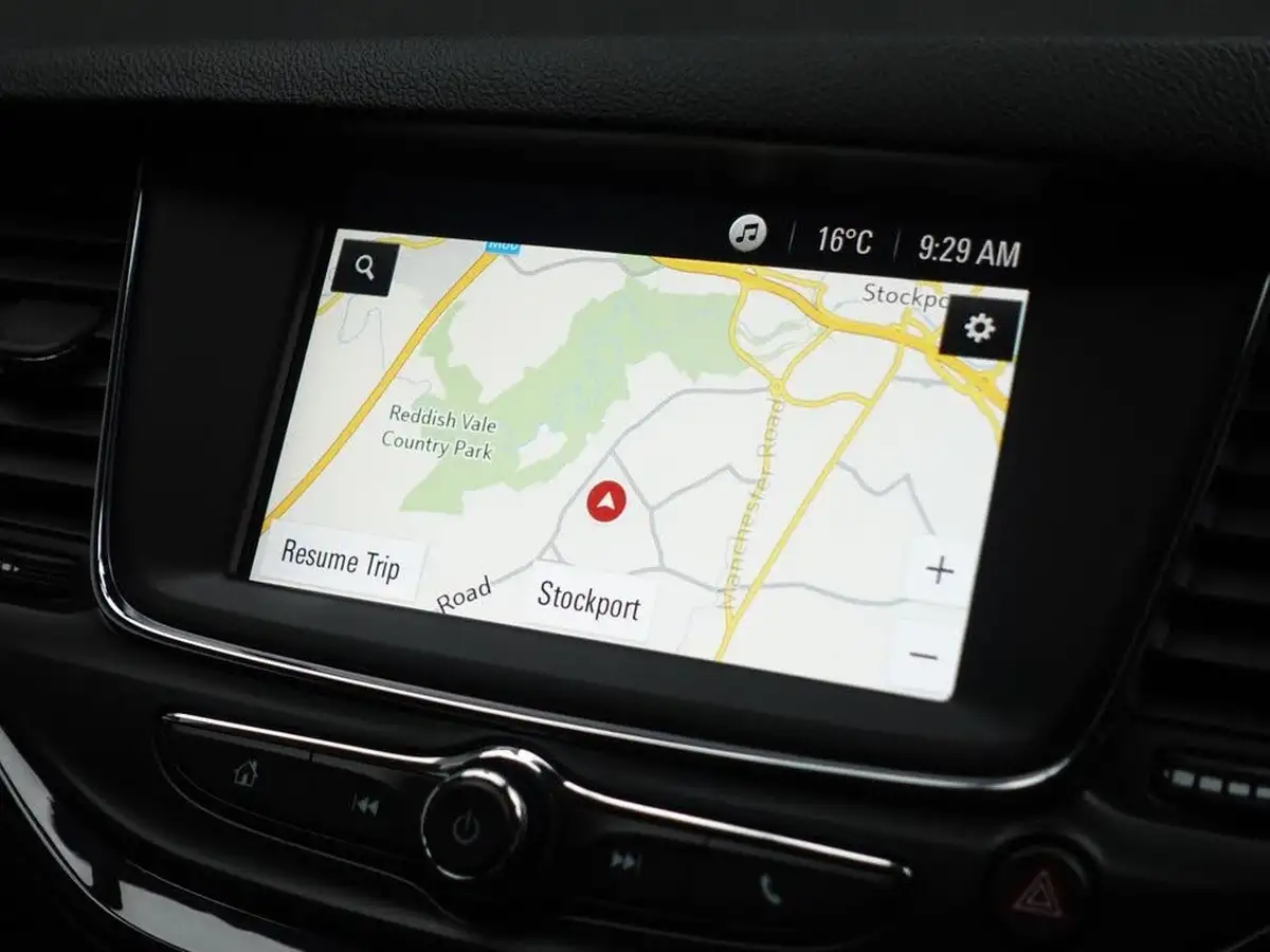 2019-vauxhall-astra-14i-16v-turbo-sri-nav-ss-hatchback-big-2