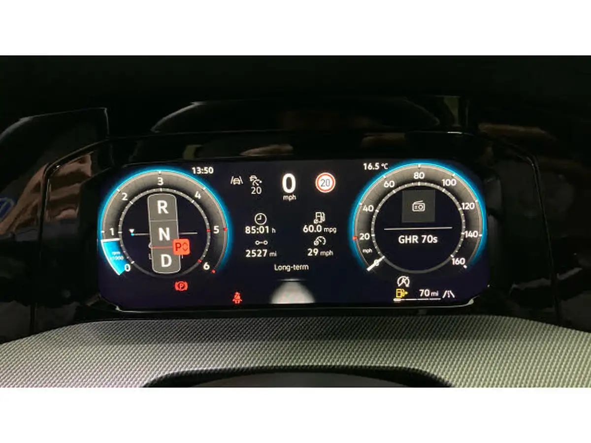 2024-volkswagen-golf-20tdi-r-line-hatchback-dsg-big-10
