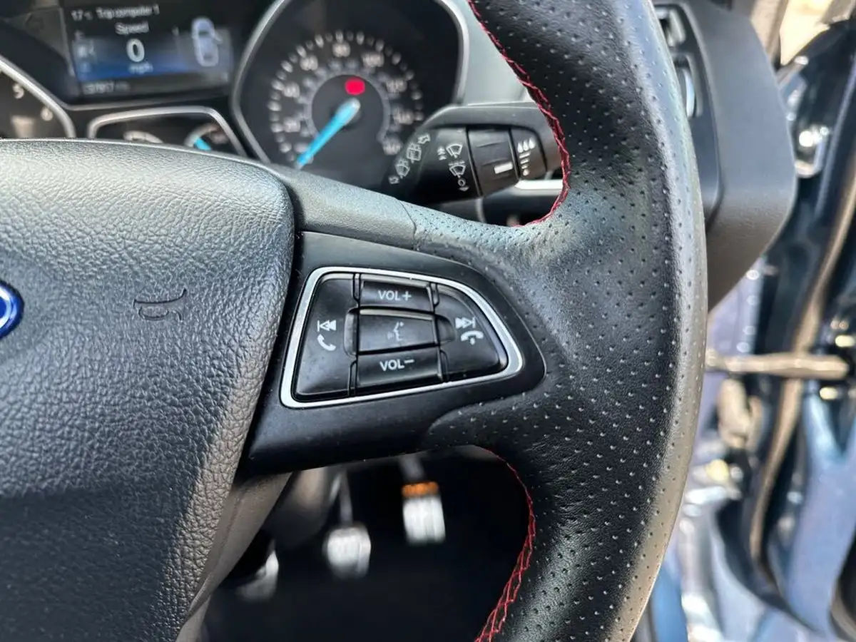 2019-ford-kuga-15t-st-line-edition-150ps-ss-big-26