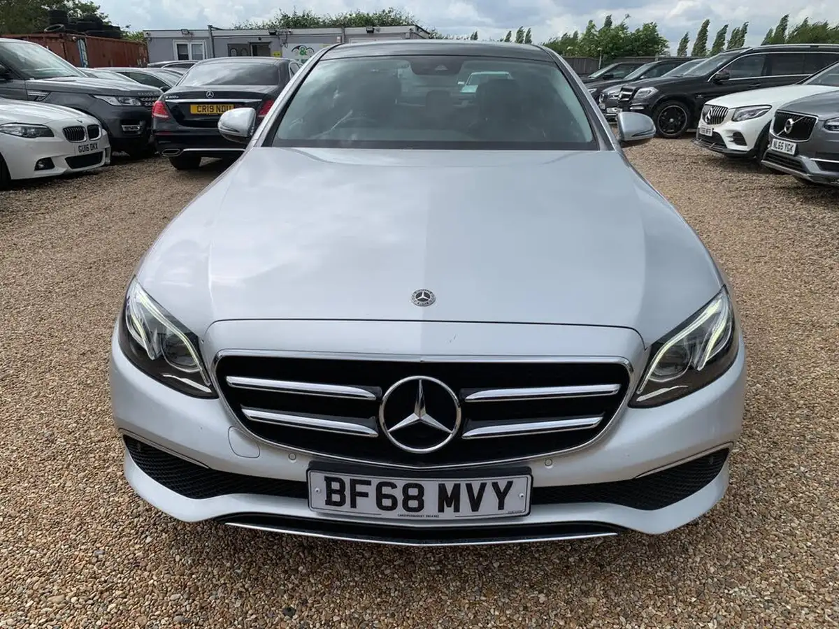 2018-mercedes-benz-e-class-20d-e220d-se-premium-plusss-saloon-4d-big-1