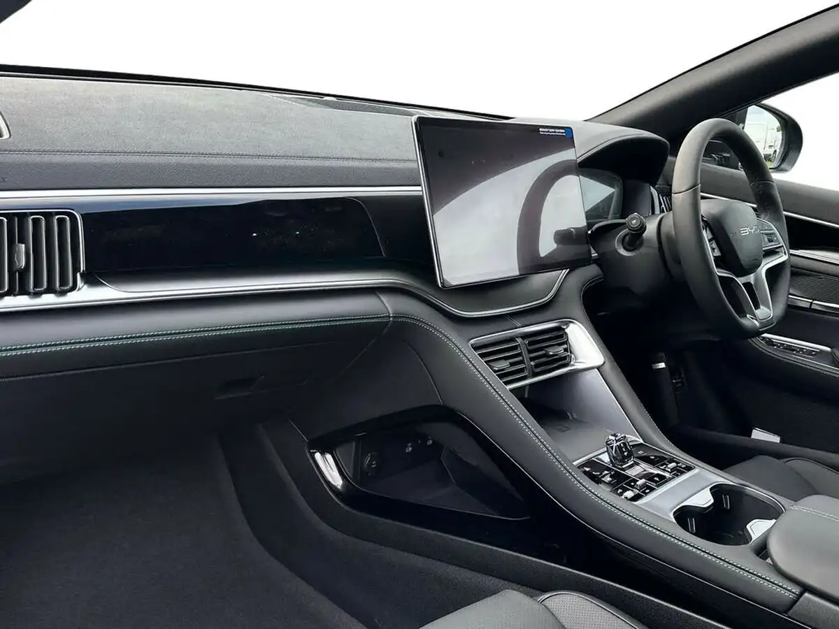 2025-byd-seal-15-comfort-big-6