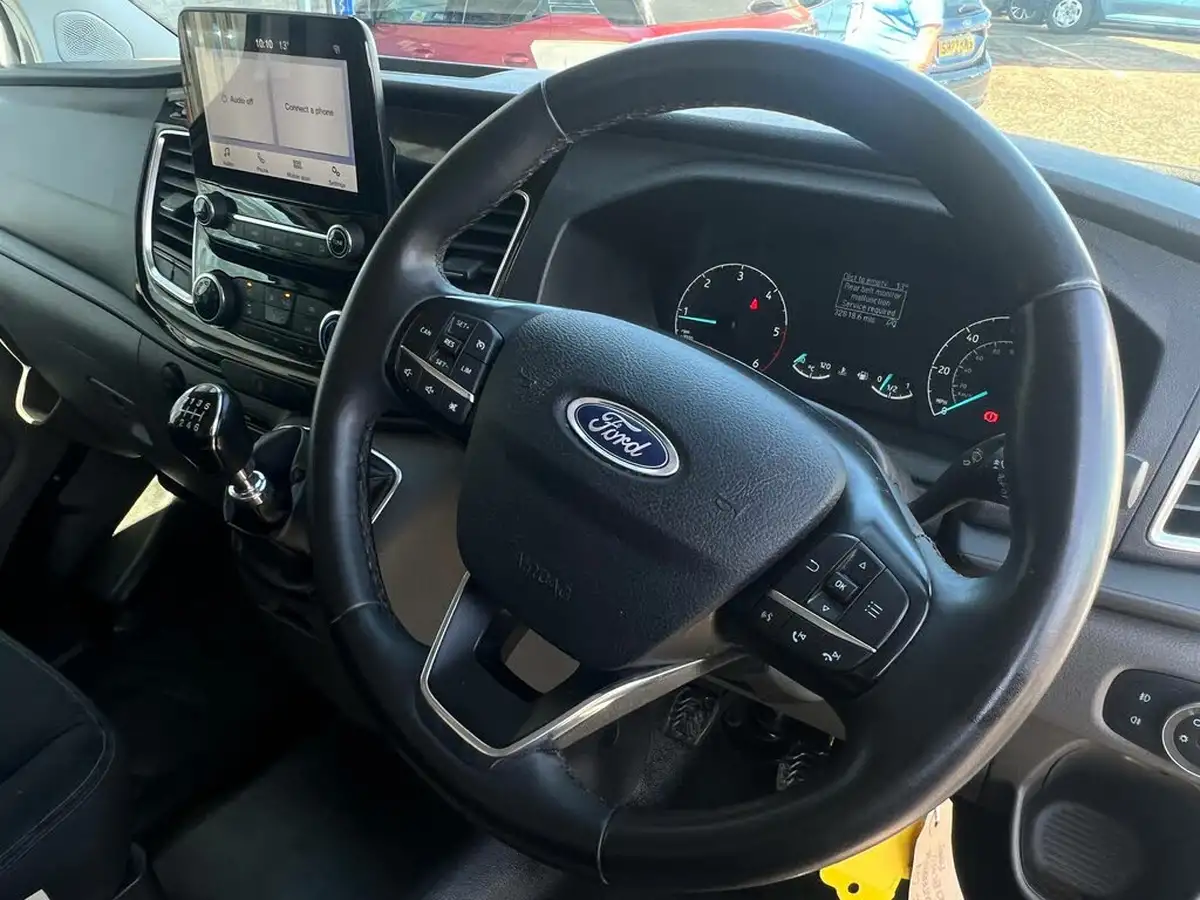 2023-ford-transit-custom-big-3