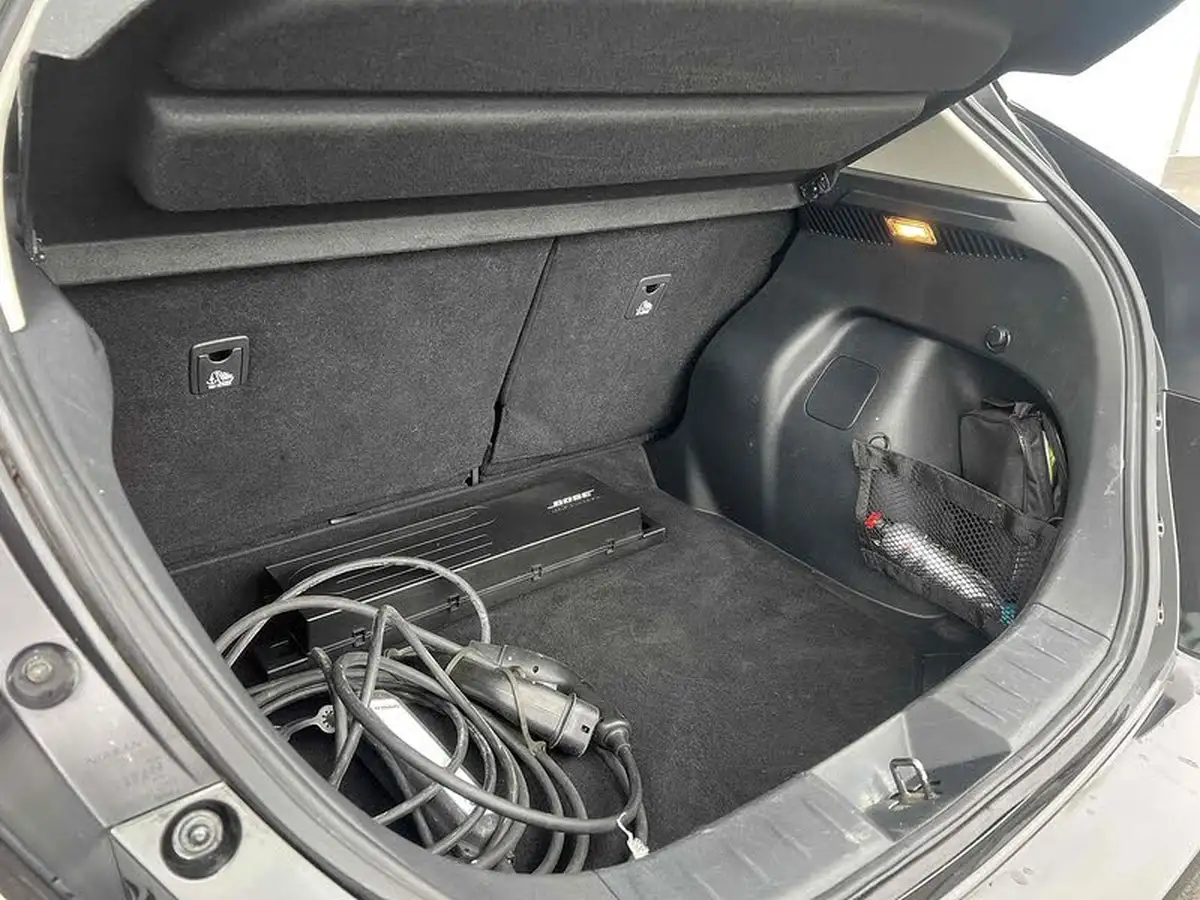 2020-nissan-leaf-e-tekna-big-26