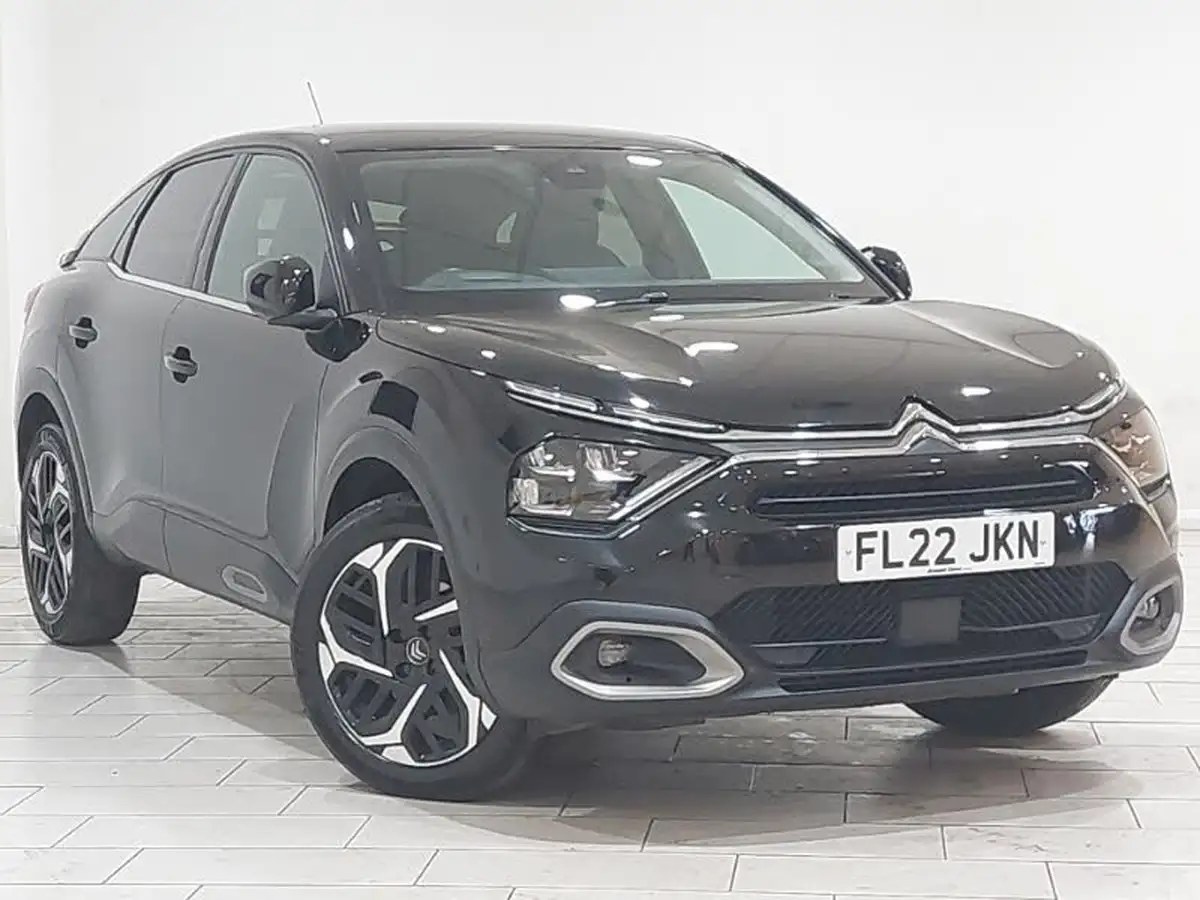 2022-citroen-c4-12-puretech-shine-130ps-big-0