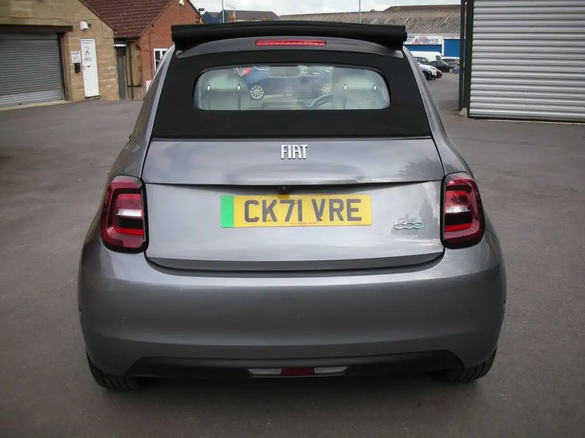 2021-fiat-500c-e-la-prima-big-6