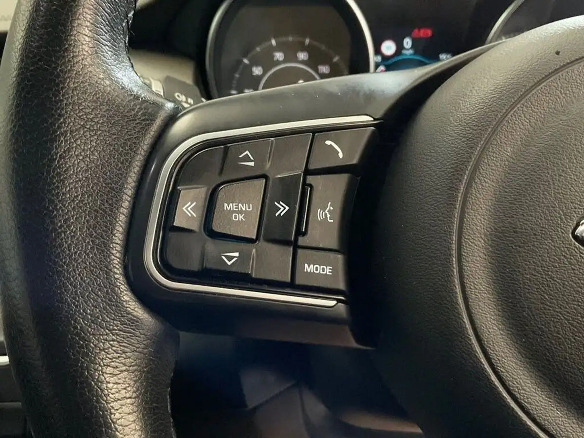 2019-jaguar-e-pace-20-i4d-s-awd-auto-big-36