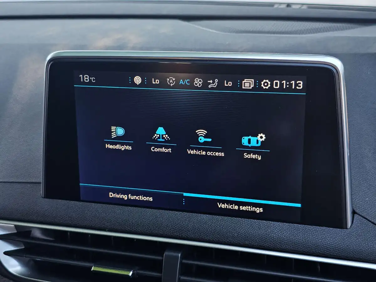 2018-peugeot-3008-suv-15-bluehdi-allure-big-31