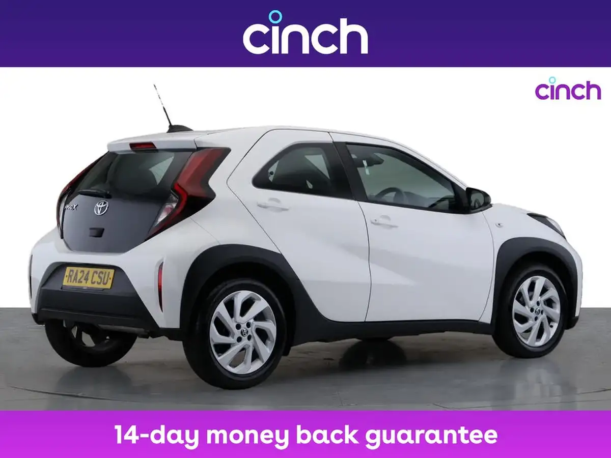 2024-toyota-aygo-x-10-vvt-i-pure-cvt-big-8