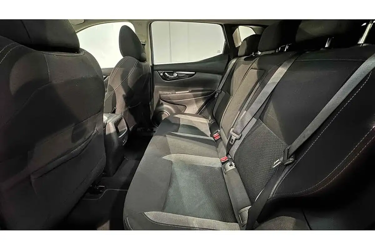 2020-nissan-qashqai-13-dig-t-n-connecta-140ps-big-18