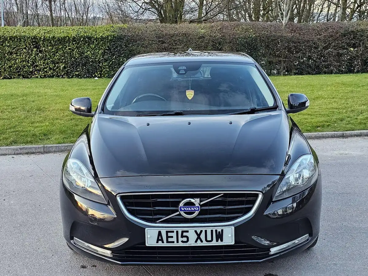 2015-volvo-v40-16td-d2-es-big-7
