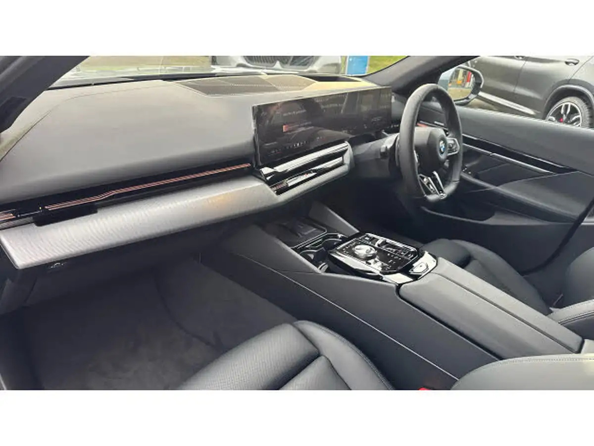 2025-bmw-5-series-20-530e-m-sport-pro-touring-5d-big-6