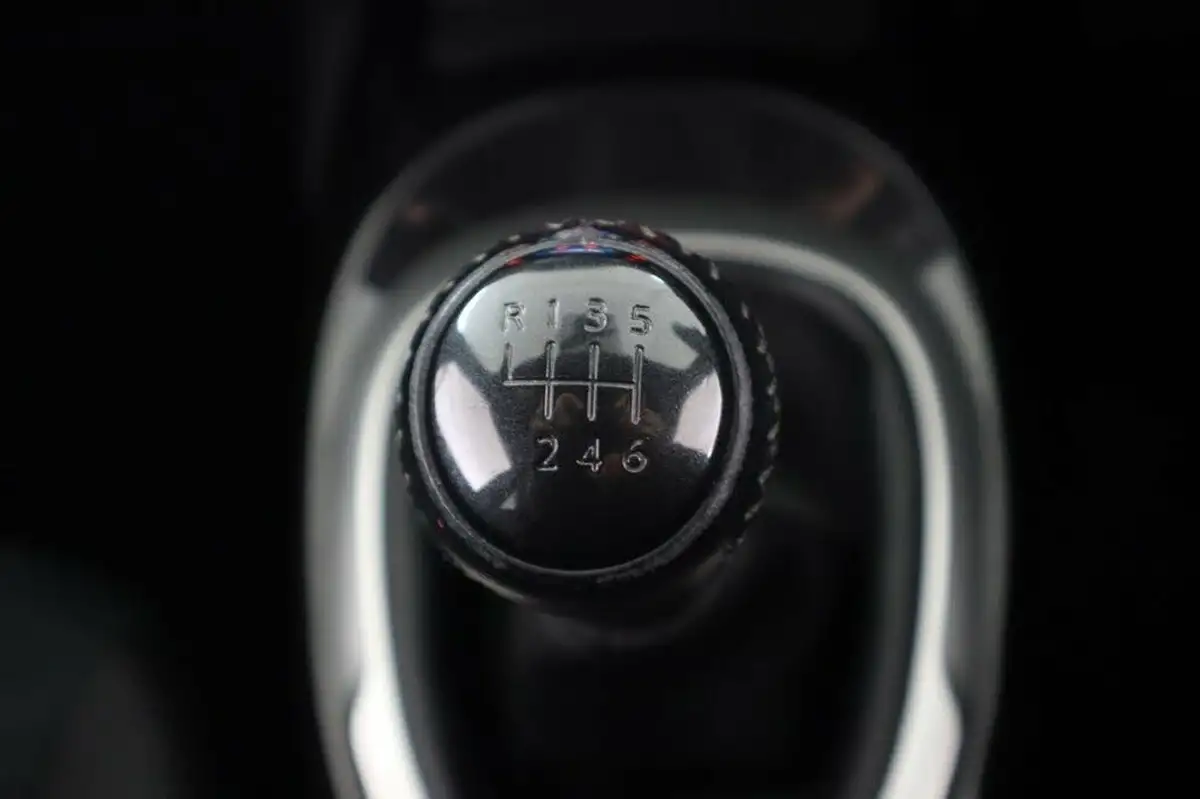 2016-nissan-juke-15dci-n-connecta-ss-big-25