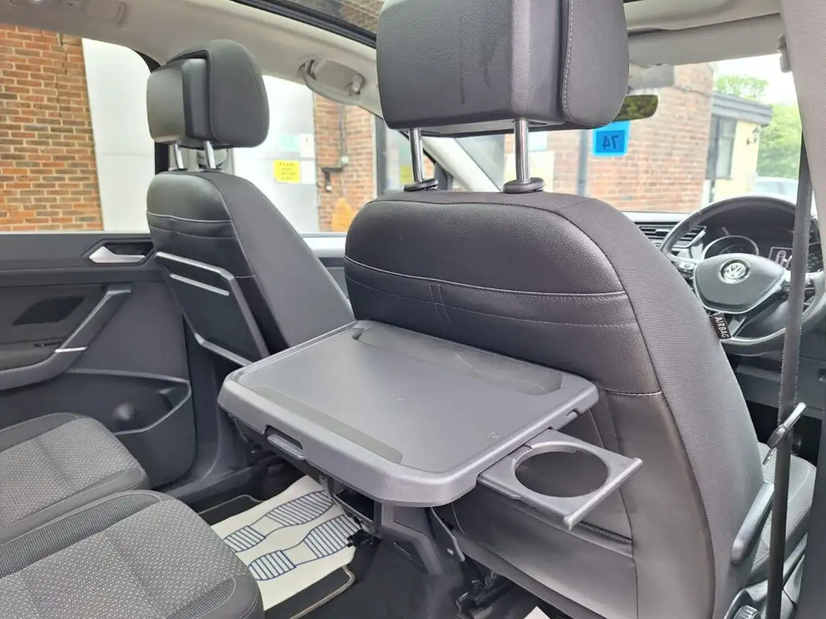 2018-volkswagen-touran-16tdi-se-family-big-20