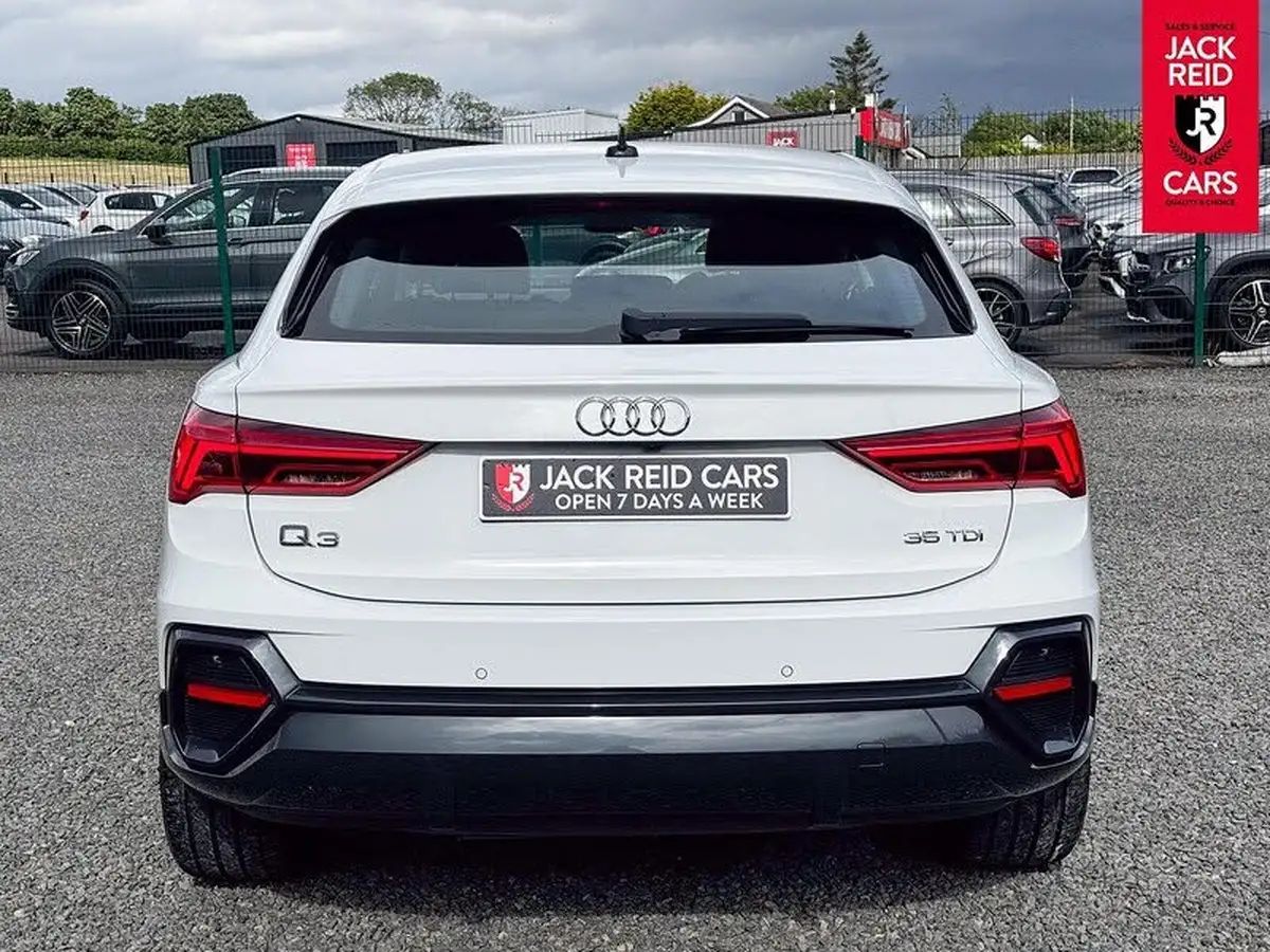 2021-audi-q3-20-35-tdi-sportback-big-3