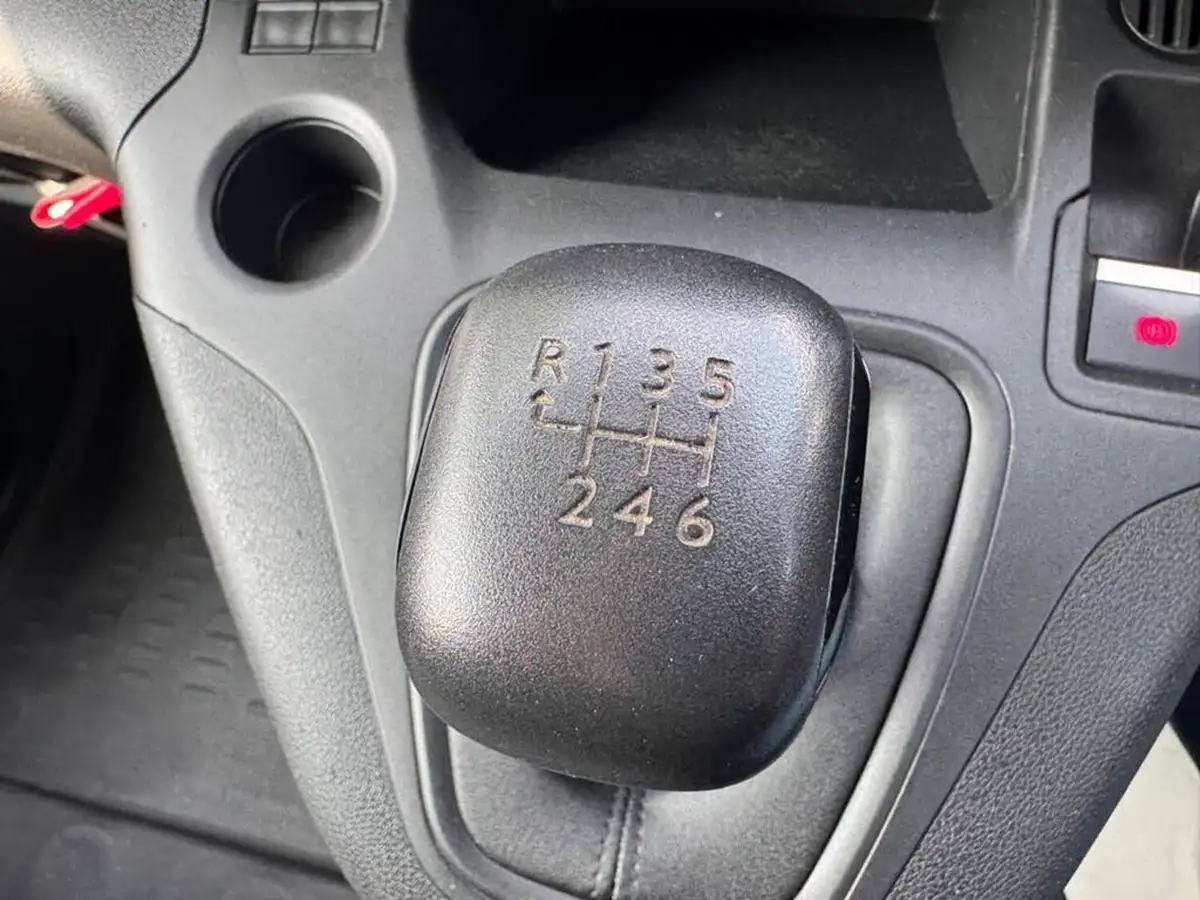 2020-citroen-berlingo-12-puretech-1000-enterprise-big-17