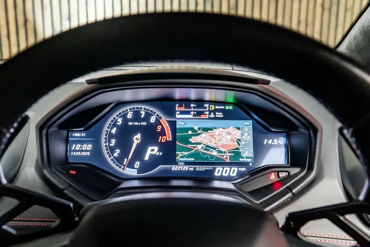 2016-lamborghini-huracan-52-lp-610-4-4wd-coupe-big-22