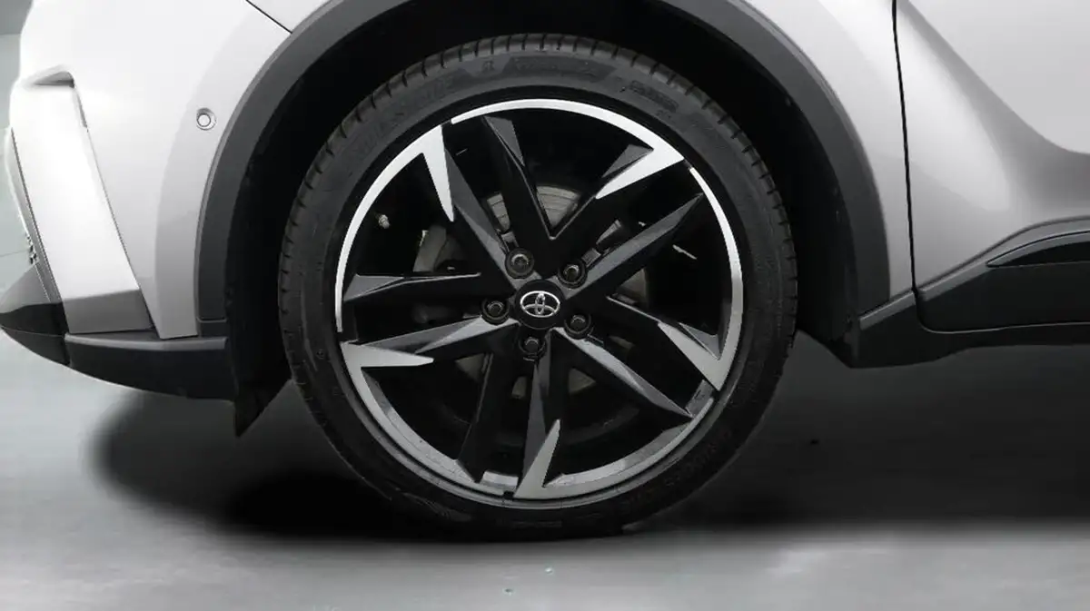 2022-toyota-c-hr-18-vvt-i-gr-sport-big-18