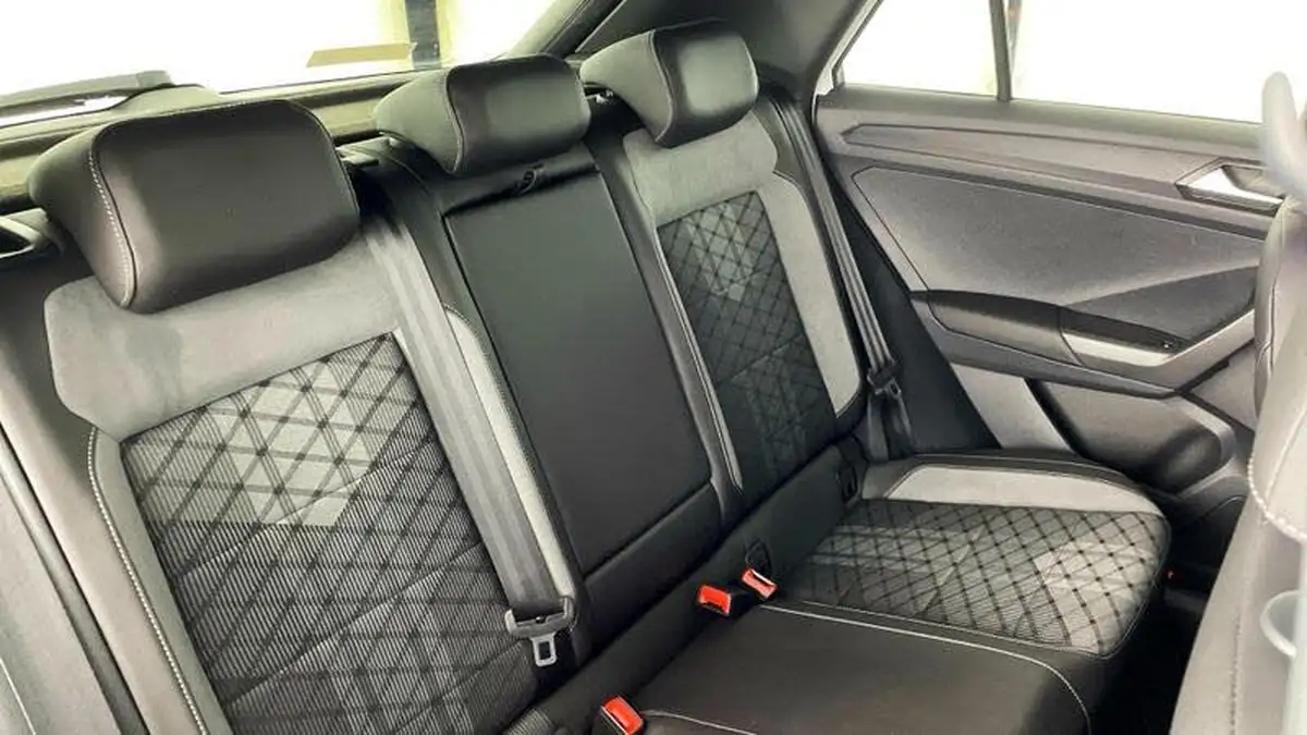 2022-volkswagen-t-roc-15-tsi-r-line-hatchback-5d-big-21