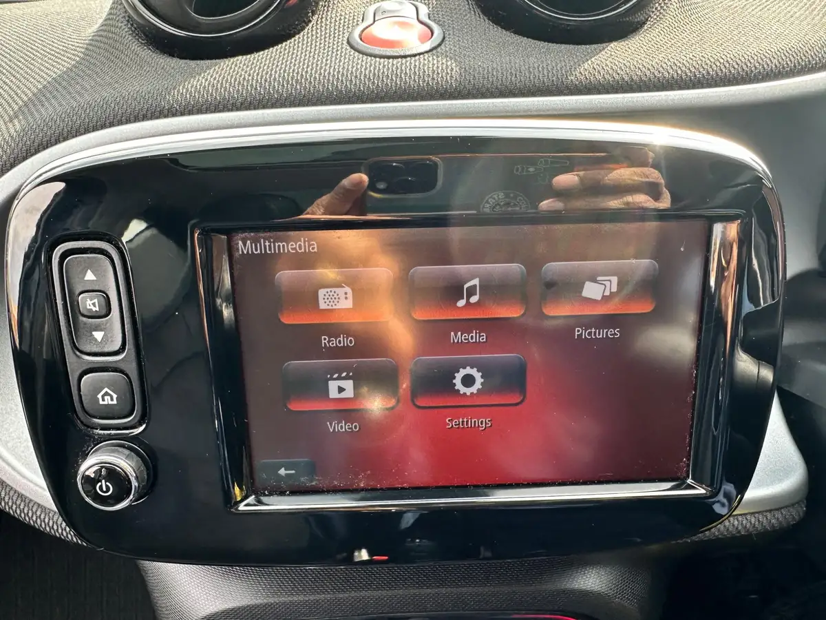 2018-smart-forfour-10-prime-premium-twinamic-big-20