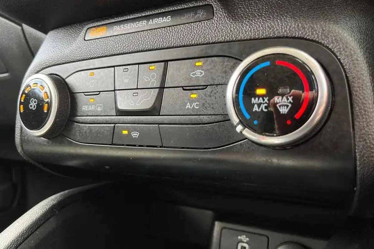 2020-ford-focus-10t-active-edition-125ps-hybrid-mhev-hatchback-big-31