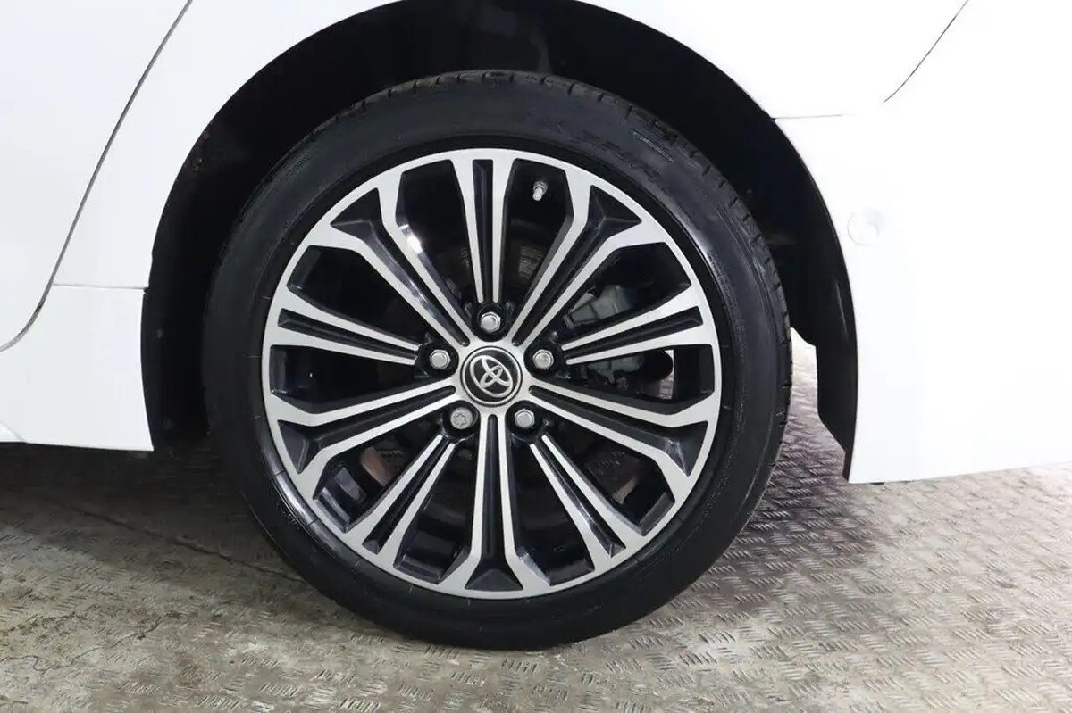 2021-toyota-corolla-18-vvt-i-excel-trk-touring-sports-big-28