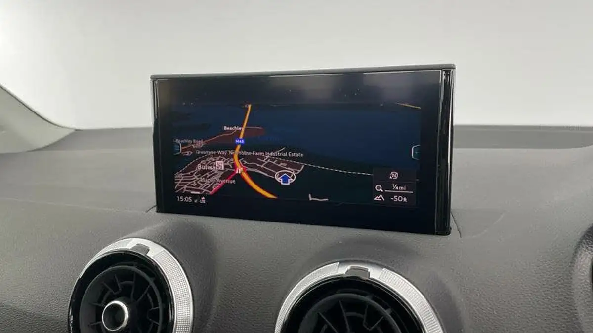 2022-audi-q2-10-30-tfsi-sport-big-15
