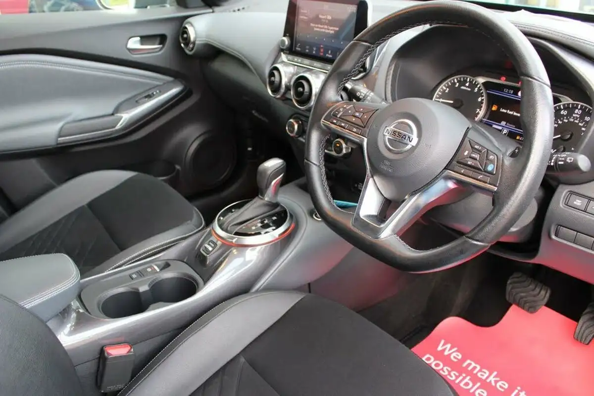 2021-nissan-juke-10-dig-t-tekna-dct-big-9