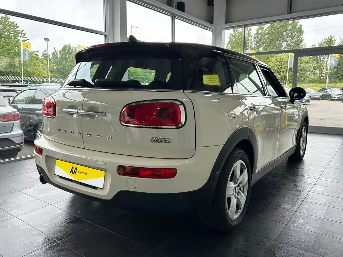 2018-mini-clubman-15-cooper-classic-ss-big-10
