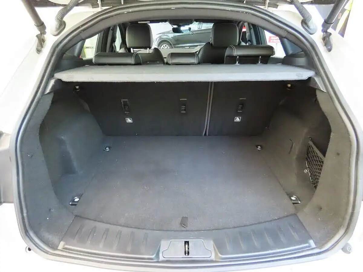 2018-jaguar-e-pace-20-i4-r-dynamic-hse-249ps-ss-big-8