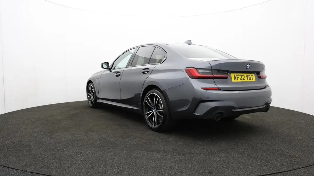 2022-bmw-3-series-20-330e-m-sport-pro-pack-saloon-4d-big-71