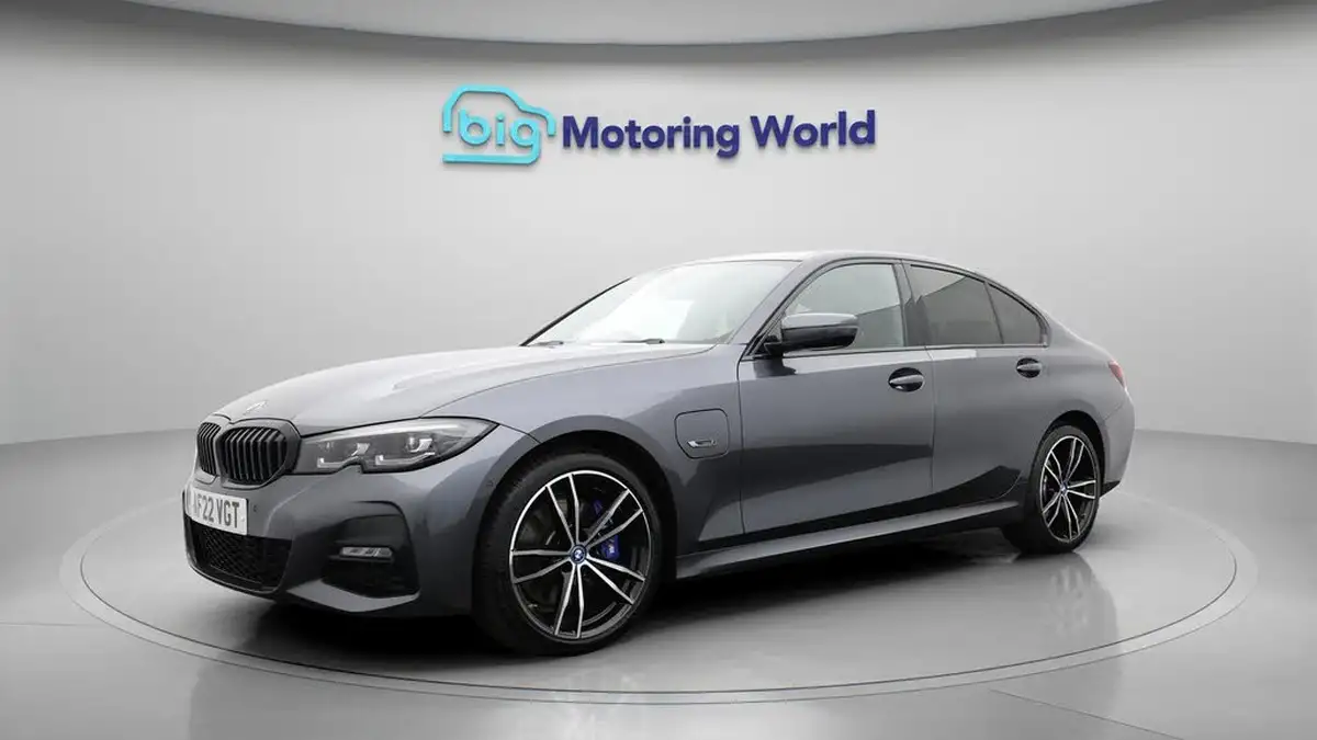 2022-bmw-3-series-20-330e-m-sport-pro-pack-saloon-4d-big-3