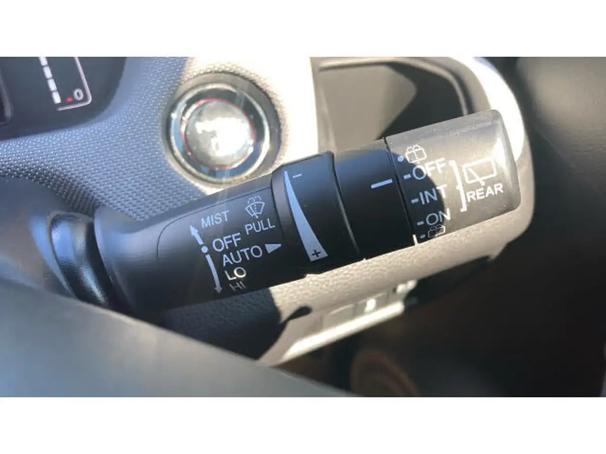 2021-honda-jazz-15-i-mmd-crosstar-ex-109ps-two-tone-big-20
