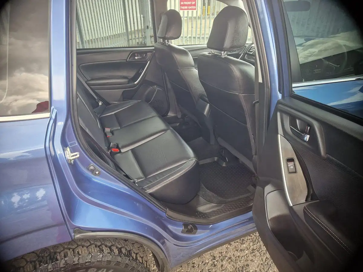2019-subaru-forester-20-xe-premium-big-5
