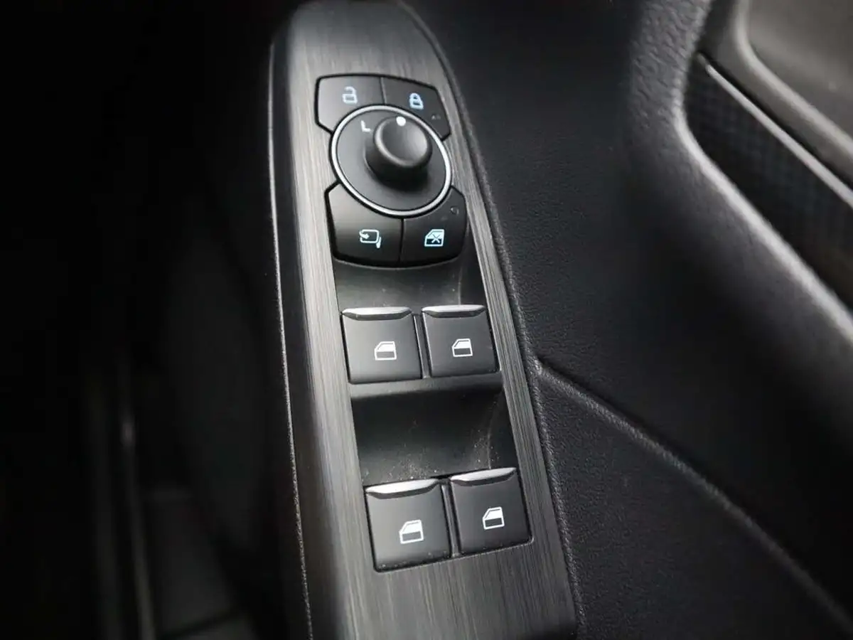 2023-ford-kuga-15t-st-line-edition-big-42