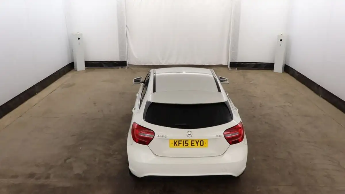 2015-mercedes-benz-a-class-15-cdi-a180-se-109bhp-e6-big-5