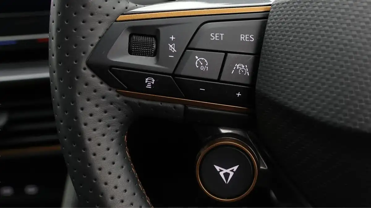 2022-cupra-formentor-20-tsi-vz2-310ps-4drive-big-22
