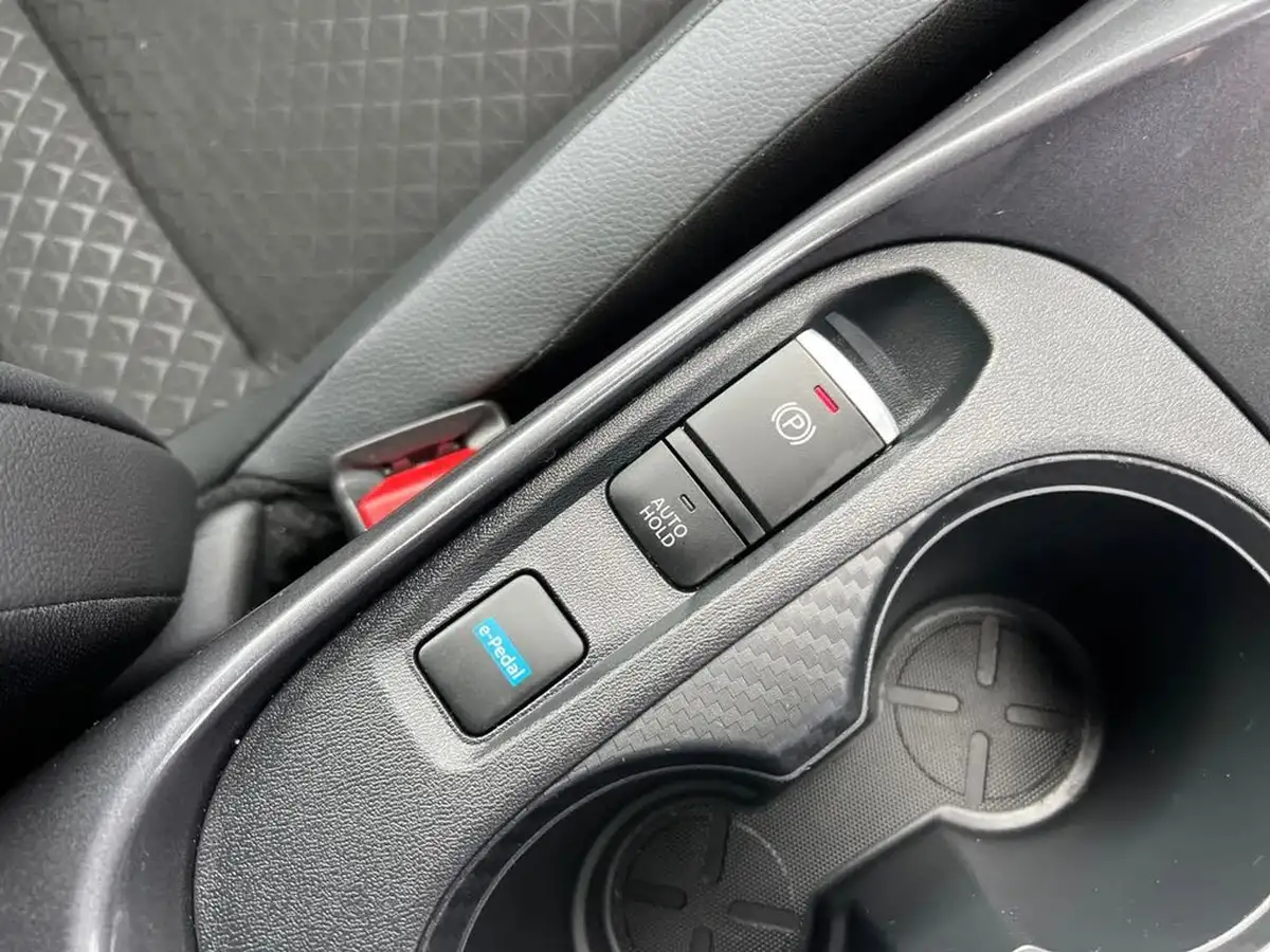 2024-nissan-juke-16-hybrid-n-connecta-big-24