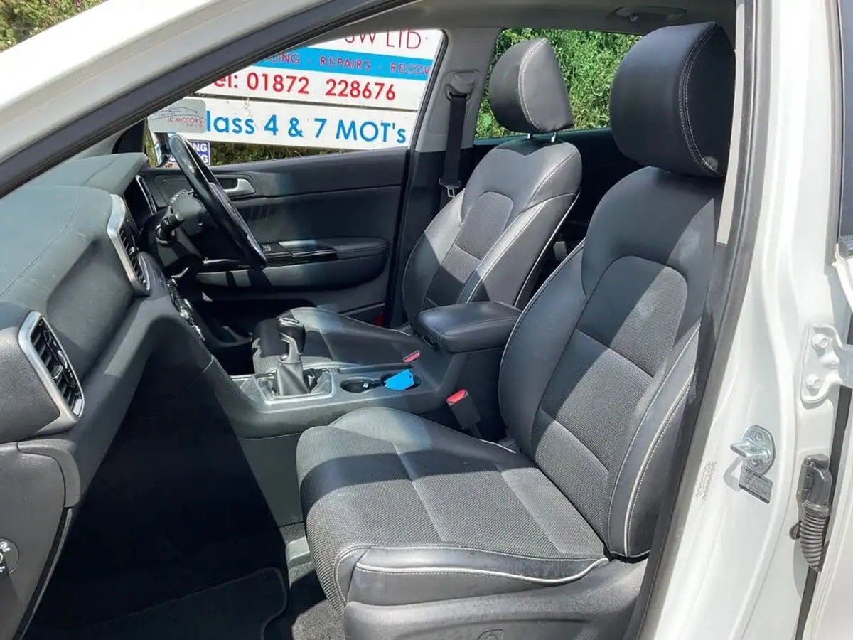 2018-kia-sportage-16-t-gdi-4-big-21