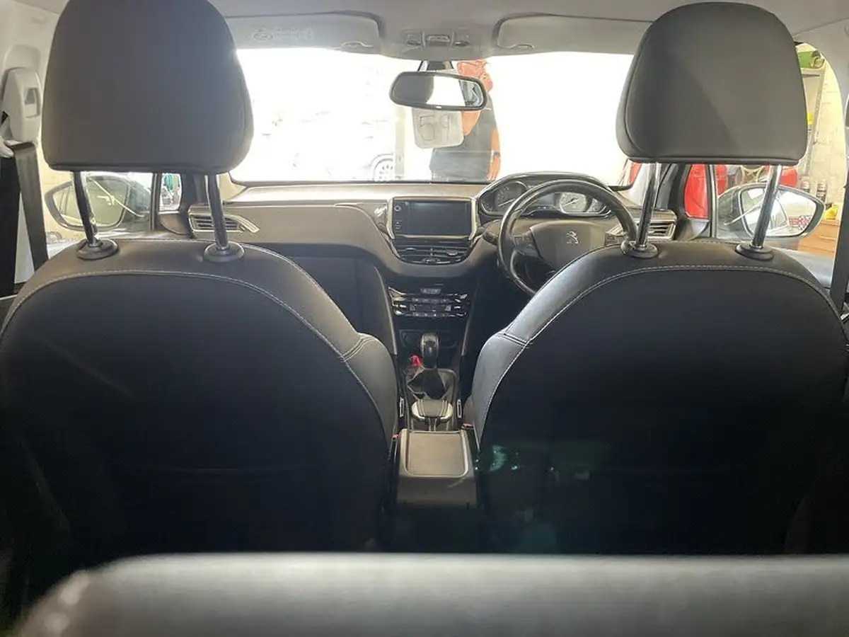 2019-peugeot-2008-suv-12-puretech-allure-82bhp-big-11