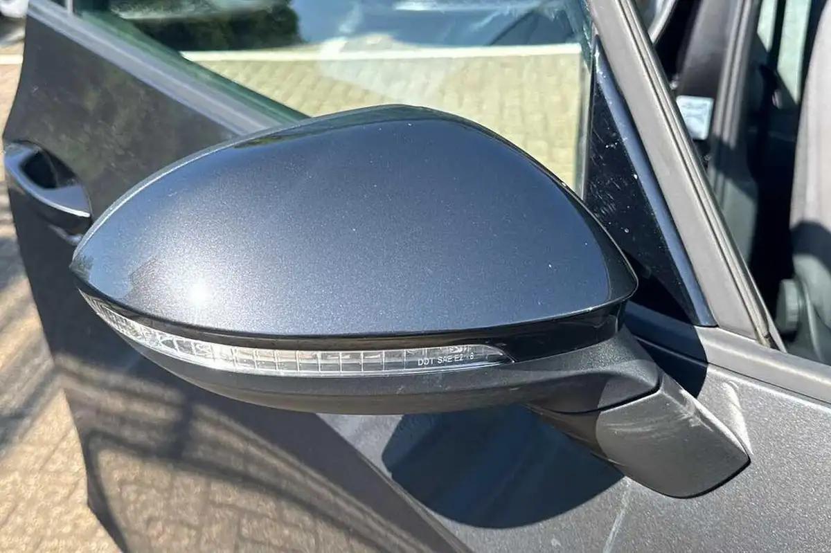 2020-volkswagen-id3-e-life-big-19