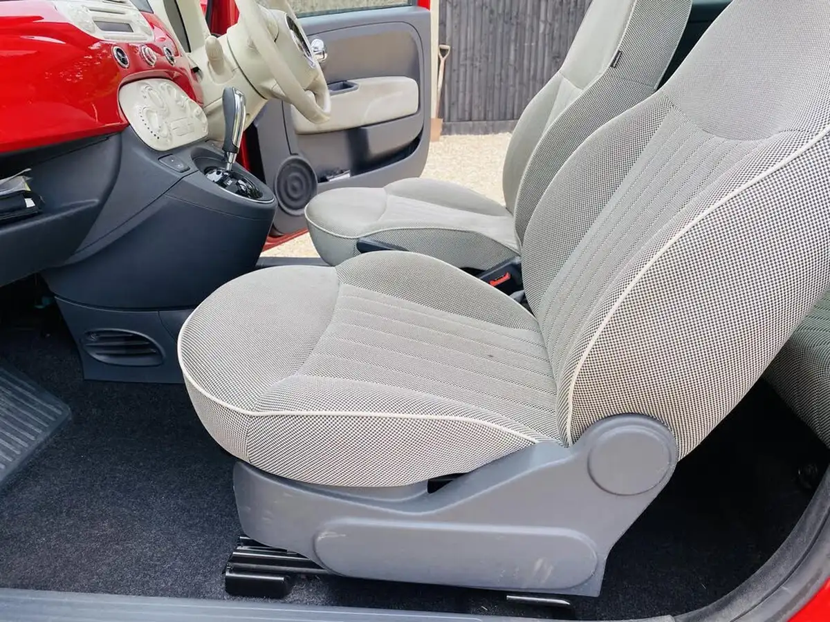 2010-fiat-500-12-lounge-69bhp-dualogic-big-13