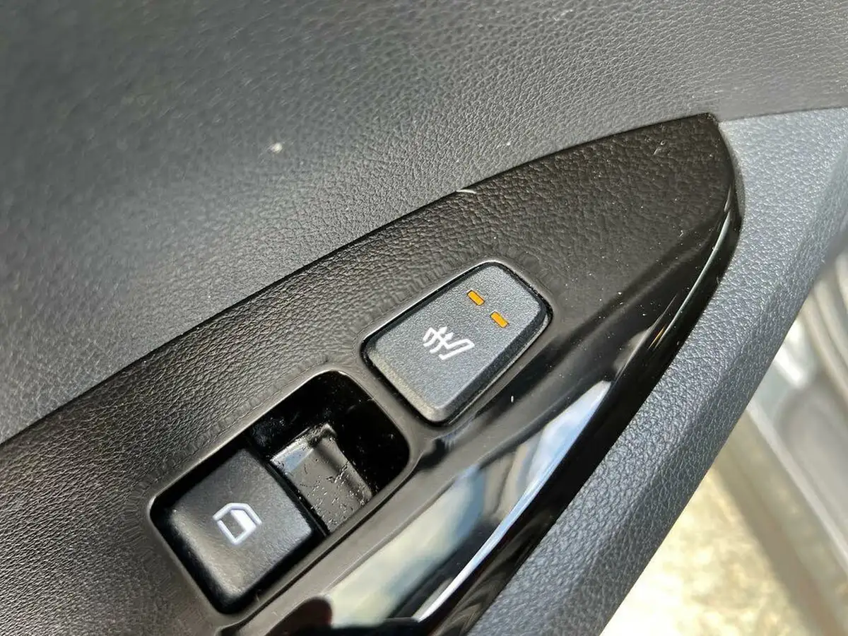 2023-kia-sportage-16-t-gdi-3-148bhp-big-27