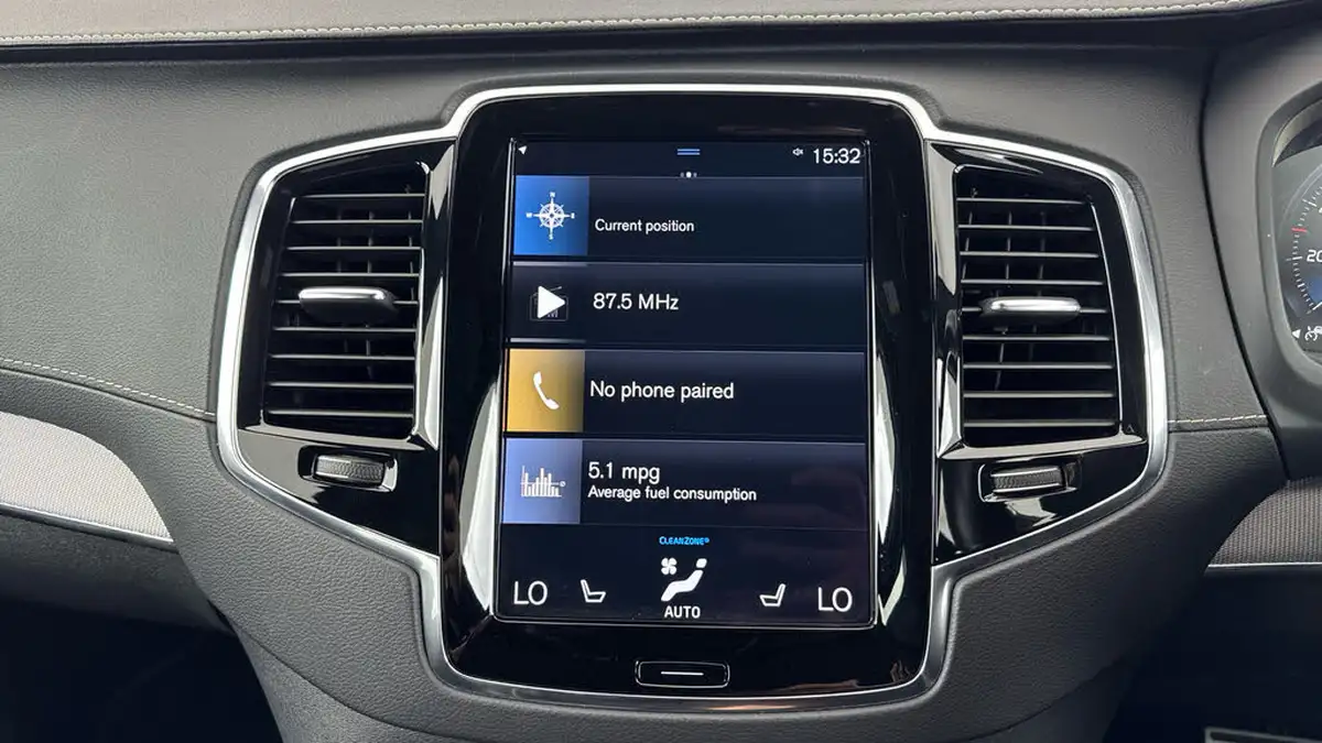 2020-volvo-xc90-20-t8-r-design-plug-in-hybrid-big-11