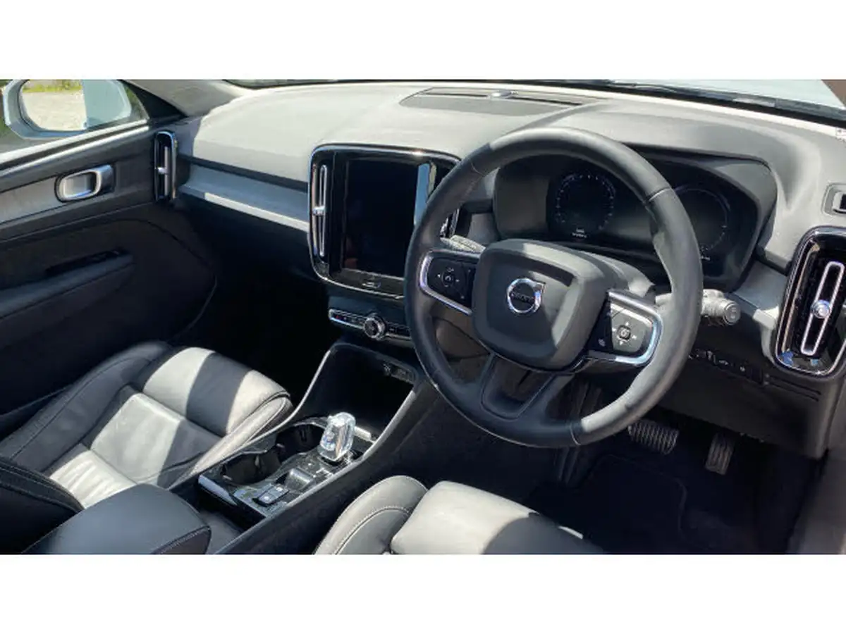 2022-volvo-xc40-15-t5-inscription-pro-big-4