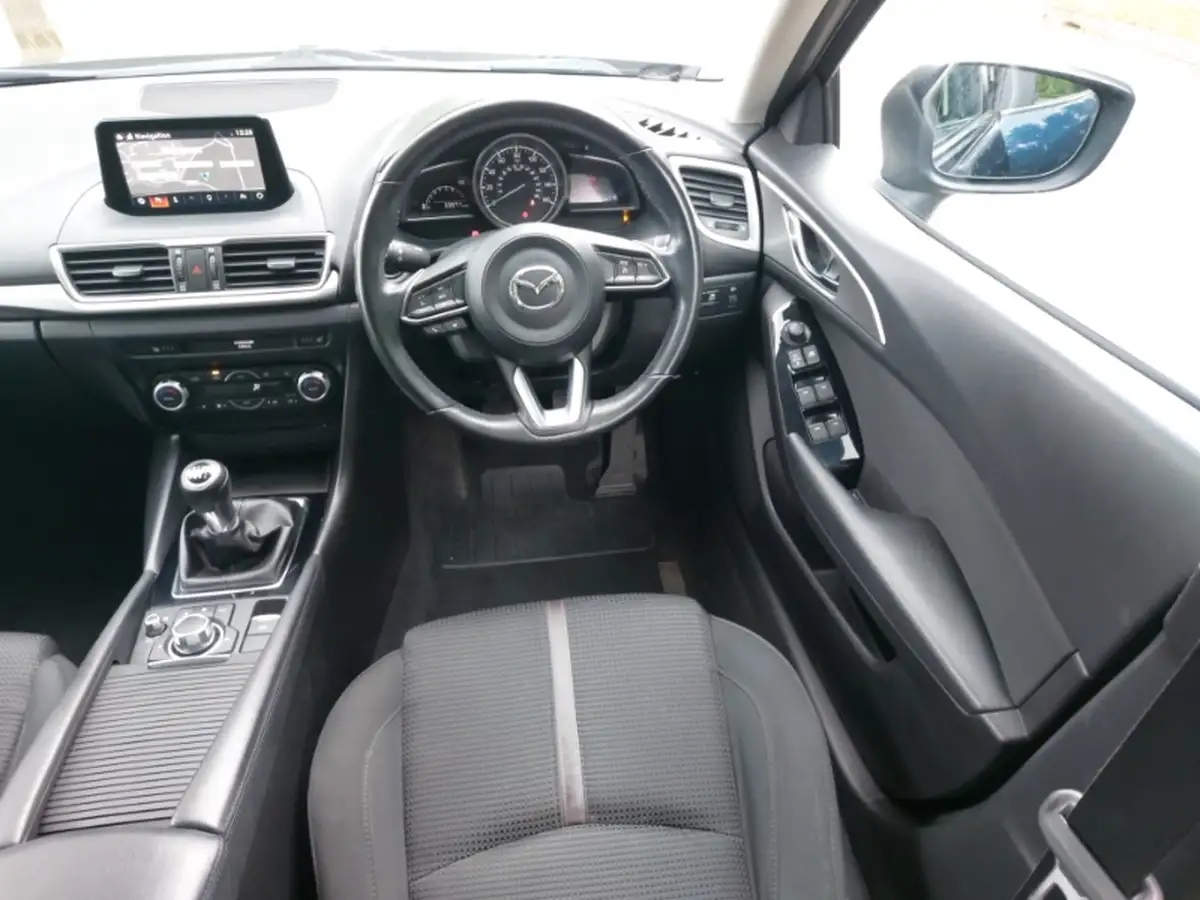 2018-mazda-mazda3-20-se-l-nav-fastback-4d-big-6