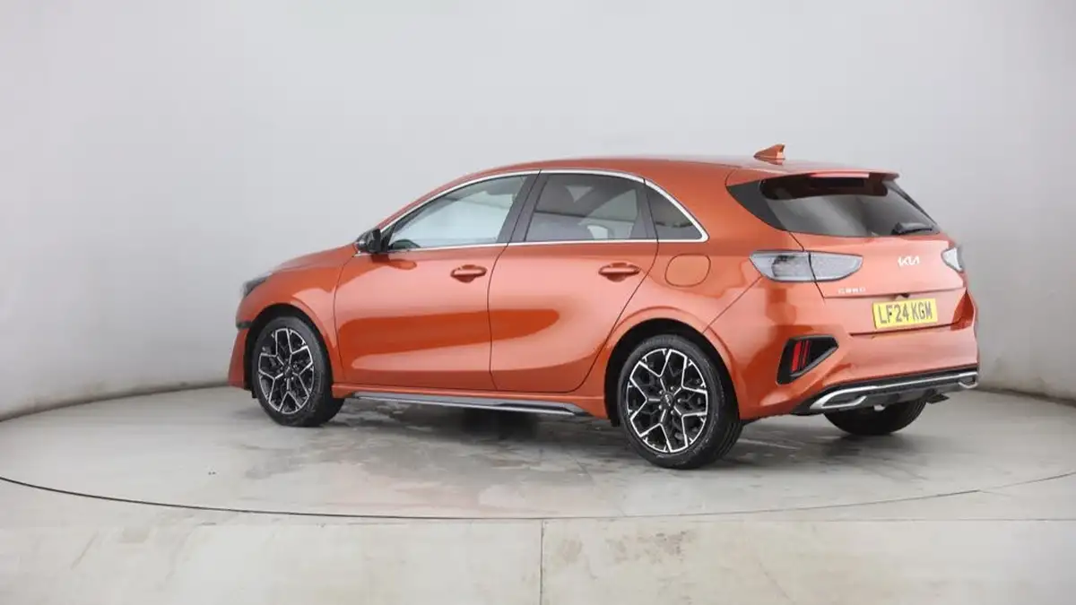 2024-kia-ceed-15-t-gdi-gt-line-138bhp-big-1