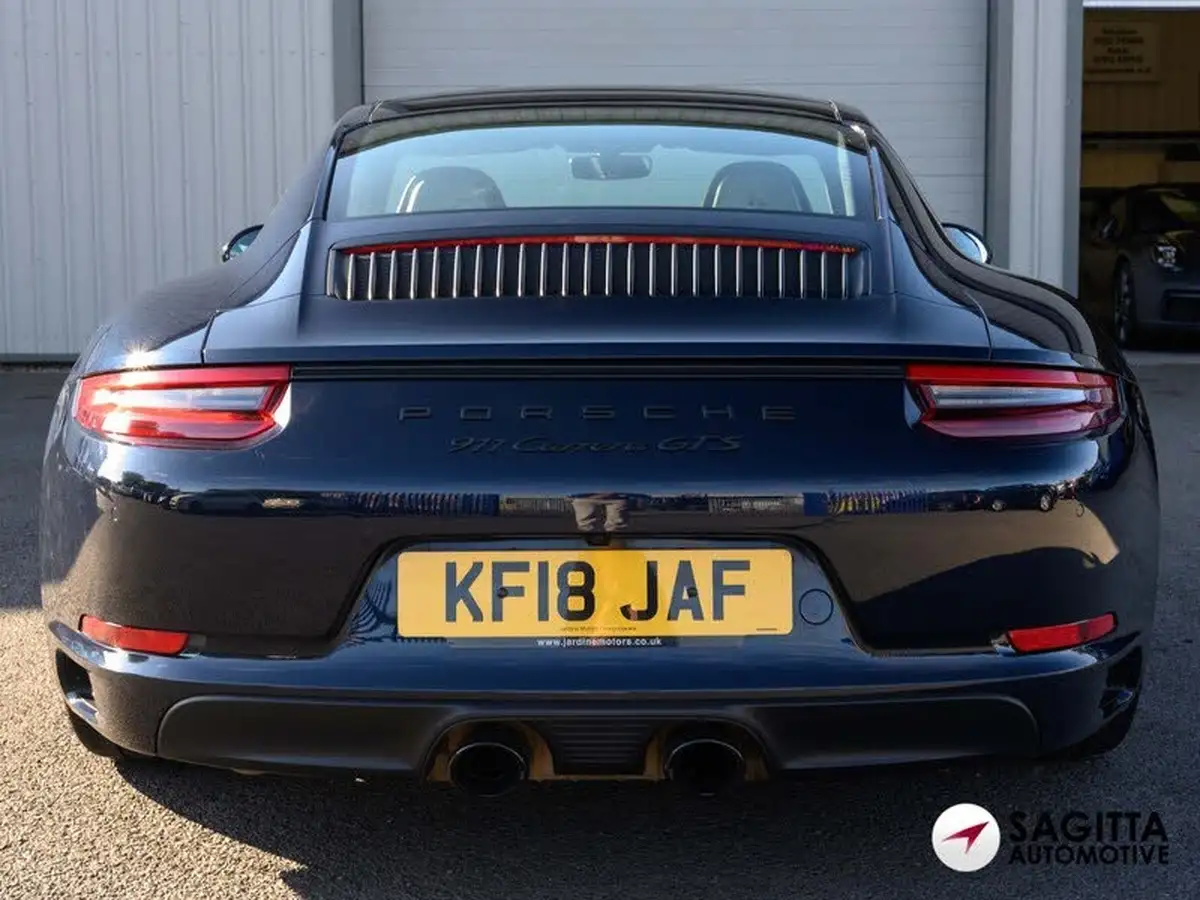 2018-porsche-911-30-carrera-gts-coupe-pdk-big-6