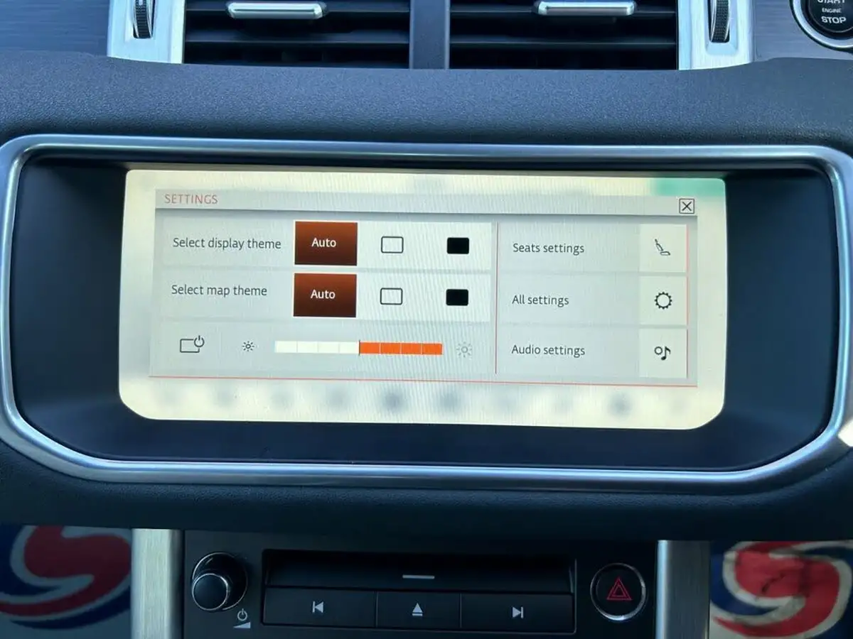 2018-land-rover-range-rover-evoque-20td4-hse-dynamic-lux-ss-convertible-2d-auto-big-26