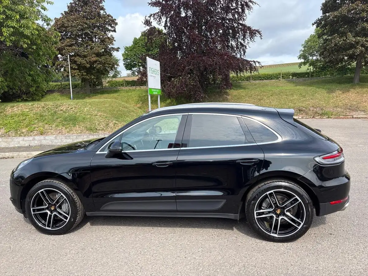 2019-porsche-macan-30-v6-s-big-2